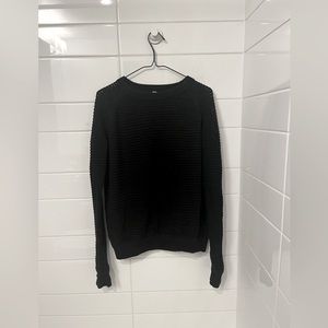 Vintage Lululemon lightweight sweater in blk